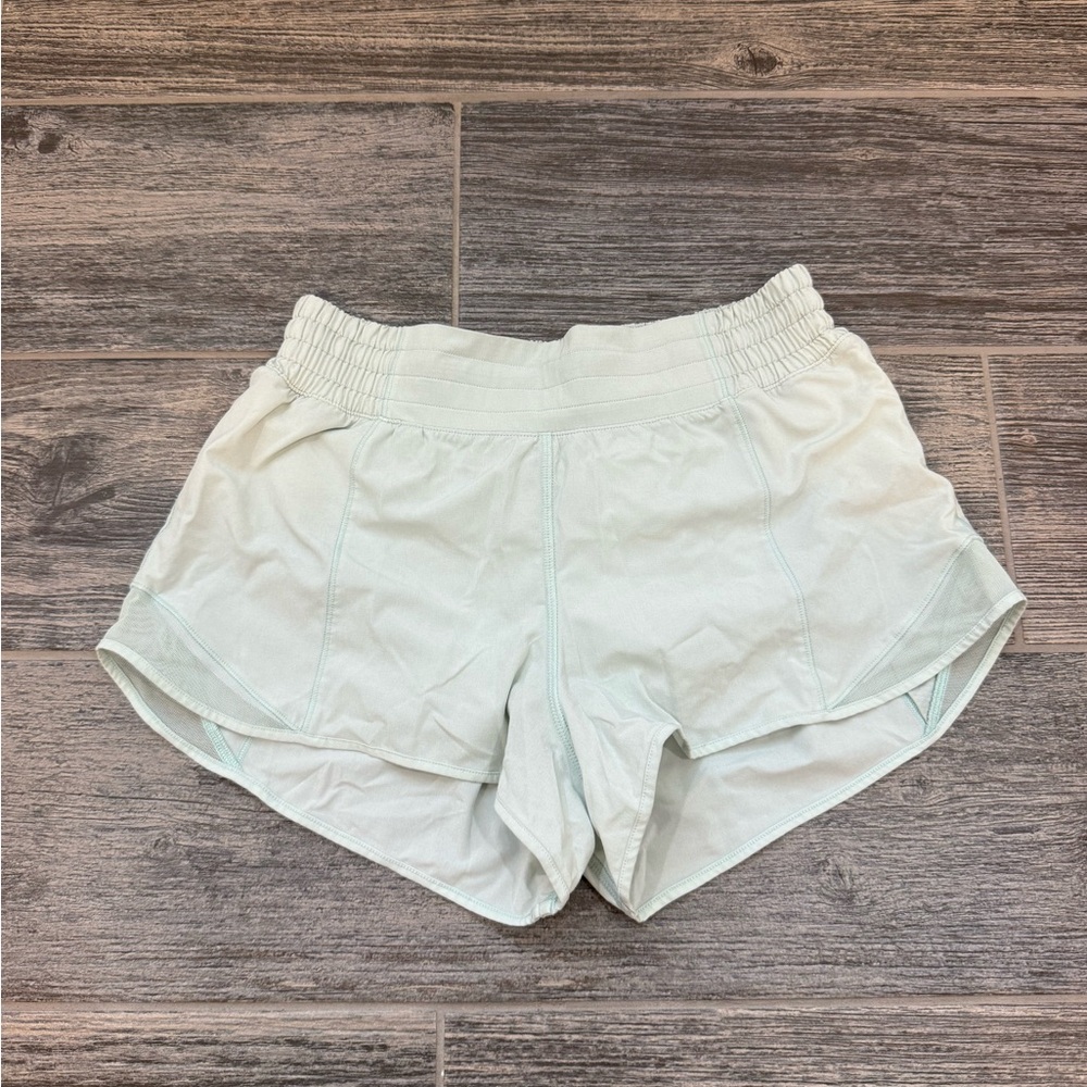 Lululemon Hotty Hot HR Short 2.5” Lined